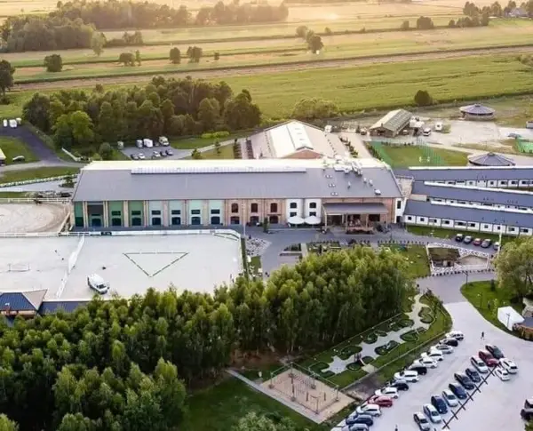 Salio stadnina: Odkryj wyjątkowe doświadczenia jeździeckie w Polsce